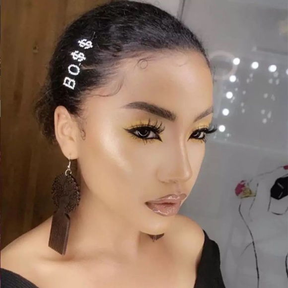 ⚜️[𝟯/$𝟭𝟴]⚜️BO$$ Crystal Silver Hairpin NEW - Picture 2 of 15